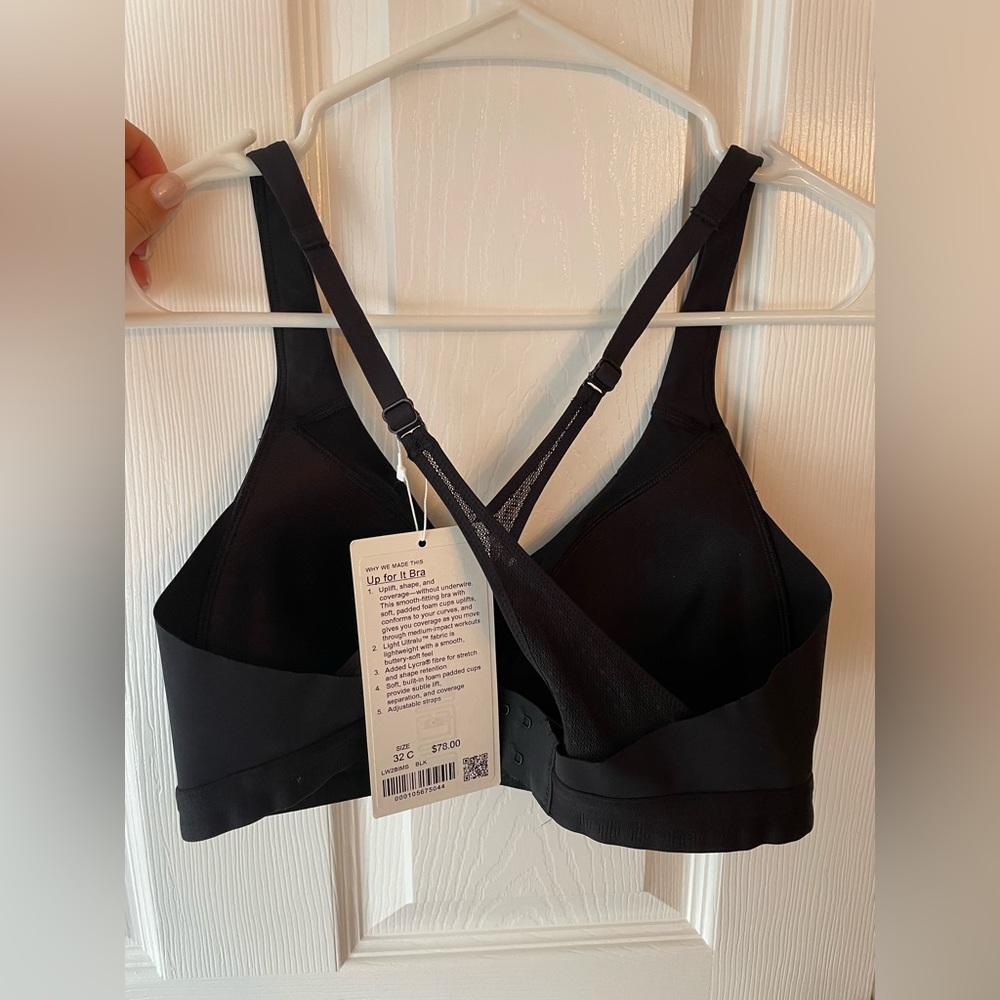 Brand new Lululemon Up For It Bra 32C